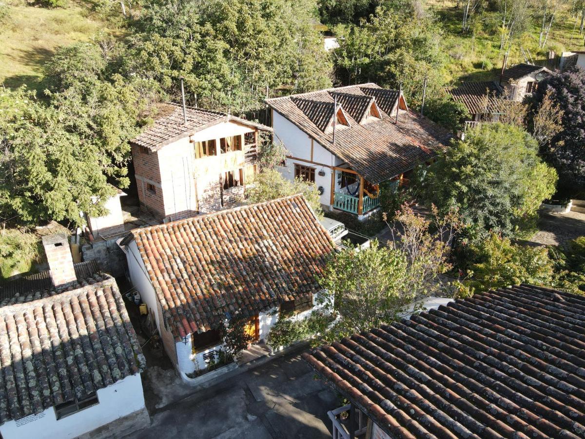 Hostal Mama Hilda Chugchilan Exterior photo